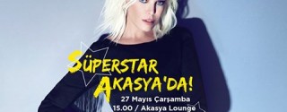 Ajda Pekkan Akasya’da! afiş